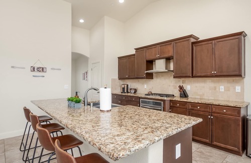 Fresno House | Fresno House| Game Room|Kitchen| 3/2: 2 Car Garage