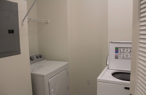Keene - Military Road Apartment | Furnished 2-bedroom apartment on the Southwest side of Lexington!