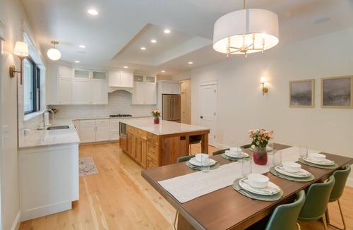 Rigby House | Game Room Fun w/Loft, Sun room & Mins to Views