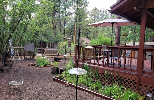 Pinetop Cabin | GARDEN CABIN W/FENCED YARD, With A/C