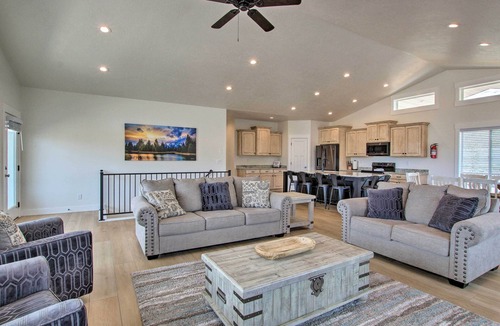 Sweetwater House | Garden City Retreat w/Access to Bear Lake!