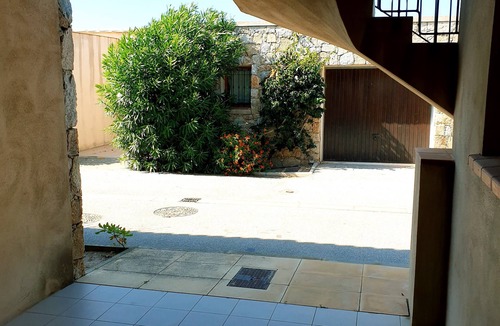 Lozari Condo | Garden level, air-conditioned, beach 200m away and swimming pool.