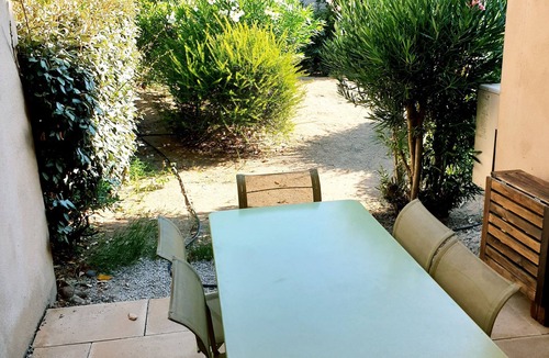 Lozari Condo | Garden level, air-conditioned, beach 200m away and swimming pool.