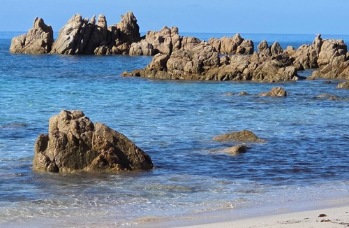Serra-di-Ferro House | Garden level for rent in typical Corsican house.