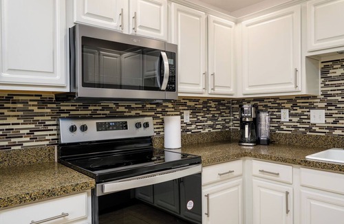 North Scottsdale Condo | Gated 2/2 in Great North Scottsdale Location