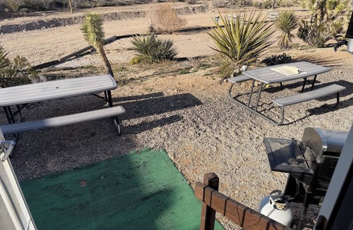Meadview RV Rental | Get away from the noise and hustle, sit back relax and enjoy the most magical sunrise and sunsets. Star gazers dream place.