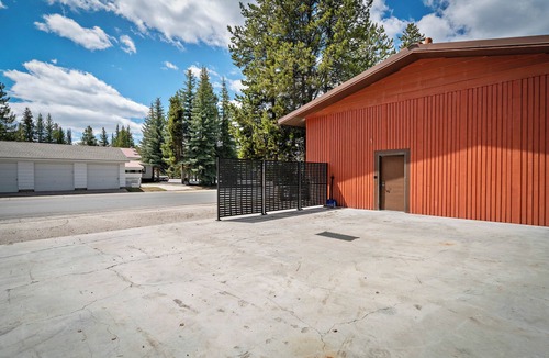 West Yellowstone House | Geyser Getaway