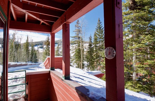 Brian Head Condo | Giant Steps ski in/out 2 bedroom 2 bath