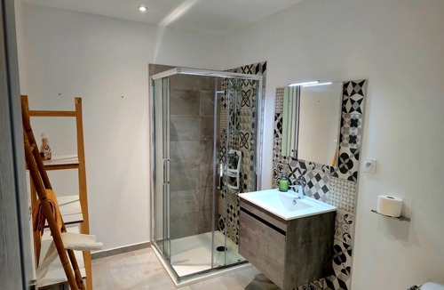 Omessa House | gites o fil de l'eau