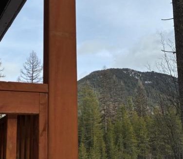 Essex Hotel | Glacier Haven Inn