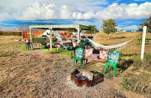 New Cuyama RV Rental | Glamorous California Campsite Retreat with Great Views