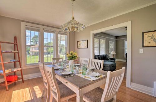 Glasgow House | Glasgow Home w/Porch: Close to Lake & Caves!