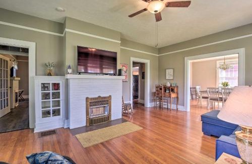 Glasgow House | Glasgow Home w/Porch: Close to Lake & Caves!