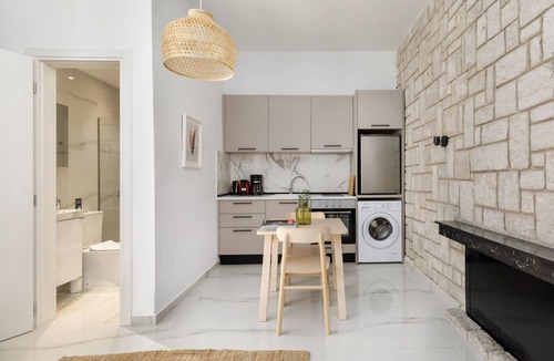 Perea Apartment | Glow Apartments