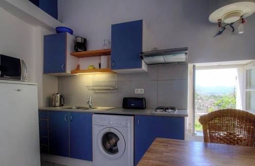 Patrimonio House | Glycine - PATRIMONIO