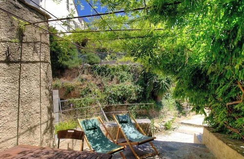 Patrimonio House | Glycine - PATRIMONIO