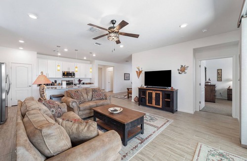 Gold Canyon House | Gold Canyon Hiking Desert Views