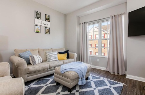 Roseland House | Golden Dome GetawayTownhome 15 mi To ND