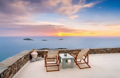 Apikia House | "Golden Sunset" Retreat by Explore Andros