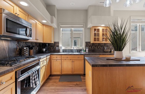 Dalton Ranch House | Golf Course, Hot Spring Close, Dalton Ranch!