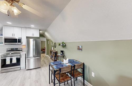 Cameron House | Golf, Hike & Explore! Pet-Friendly Home in Cameron