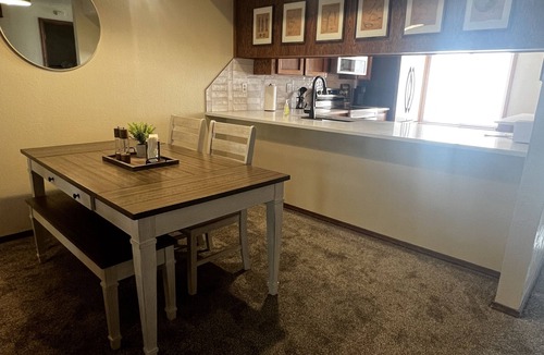 Mountain Home House | Golf Lovers Townhouse, perfect for adult couples! 2 Bedrooms, 2.5 bathrooms.