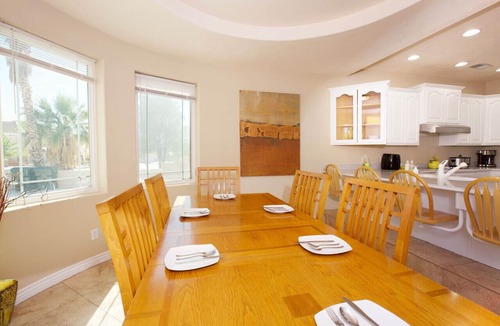 Mesquite House | Golf Mansion 7BR 12 Beds Luxe 7 Golf Courses within 3 Miles