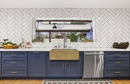 Orange Valley Estates House | Good Vibes meet Luxury at The H - Commercial heater, 3 fireplaces & HEATED POOL