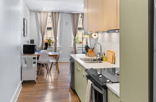 Central Business District Condo | Gorgeous and cozy 1-bedroom condo in OTR/Downtown with free parking