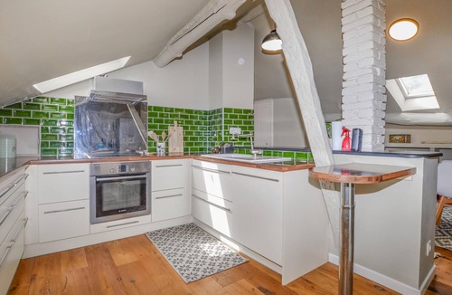 Bastia Apartment | Gorgeous apartment in Bastia with house sea view