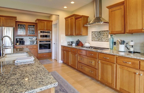 Grant Creek House | GORGEOUS MOUNTAIN VIEW HOME IN PREMIER MISSOULA NEIGHBORHOOD with 6 Bedrooms!
