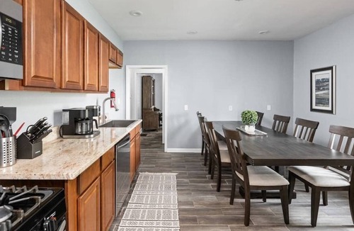Kennedy King House | Gorgeous Townhouse in Amazing Central Location