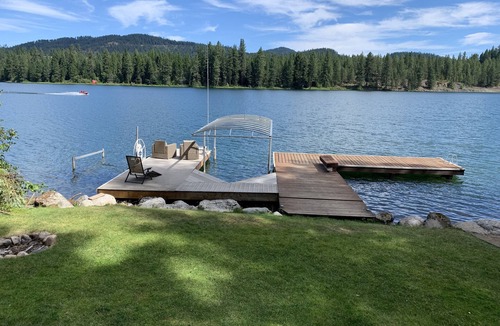 Priest River House | Gorgeous Waterfront Pend Oreille River -near Priest River Sagle Sandpoint
