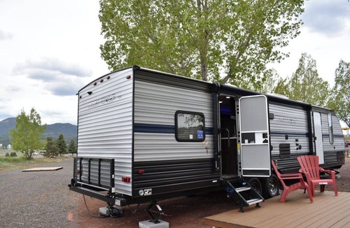Williams Apartment | Grand Canyon RV Glamping Premium Suite #2 (Glamping Getaway)
