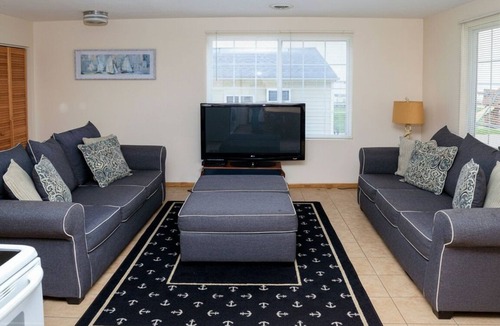 Marblehead Resort | Grand Marina 4BR House #12 at South Beach Resort — Sleeps 14