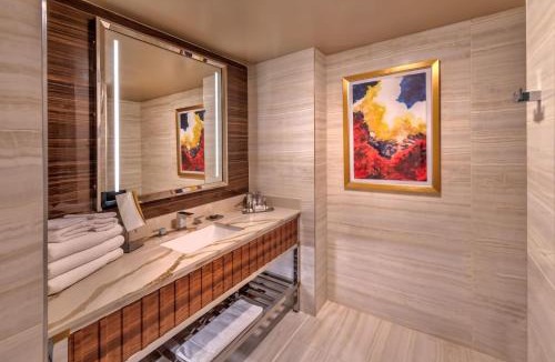 Reno Resort | Grand Sierra Resort and Casino