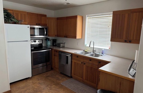 Hanksville House | Granny's Nook, Cozy 3-Bedroom Home In Hanksville