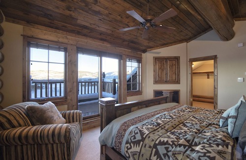 Victor House | Gray Drake Cabin Teton Springs Deluxe Log Home Quiet Location w/A/C & Hot Tub