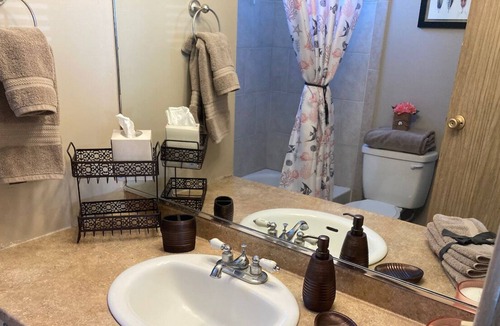 Modesto House | Great place for working travelers!