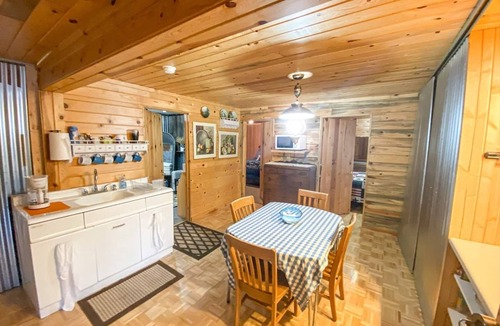 Thompson Falls Cabin | Green Acres Ranch Family Style