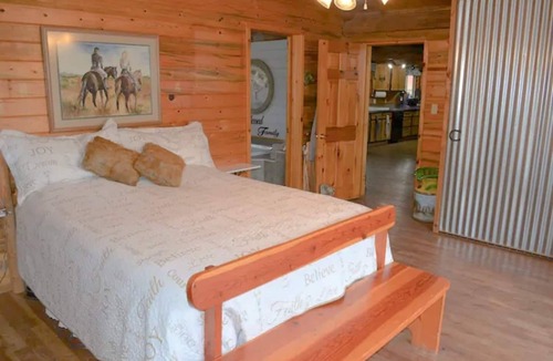 Thompson Falls Cabin | Green Acres Ranch Family Style