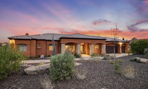Fountain Hills House | Greenbrier Theater - AZ