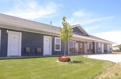 Heyburn House | Greystone Crossing Suite #11
