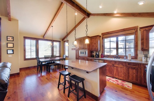 McCall House | Greystone on Payette Lake - Air Conditioning - 1 Block from Marina - Propane Fireplace