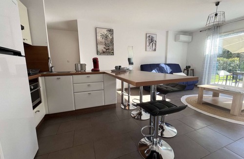 Poggio-Mezzana Apartment | Ground-floor apartment with garden, AC, garage, close to beach, 4 sleeps
