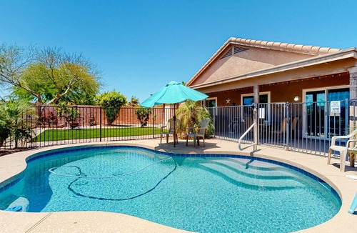 Parkwood Ranch House | Ground-floor home with enclosed yard, private outdoor pool, washer/dryer & AC