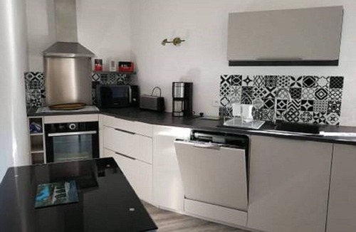 Afa Villa | Ground floor of villa-house, T3 apartment 10 min from Ajaccio with swimming pool.