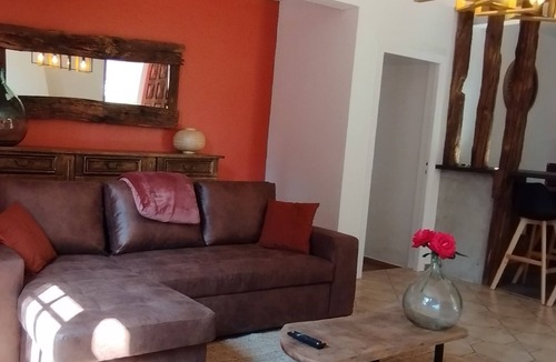 Olivese Apartment | Ground floor/private jacuzzi/flower patio