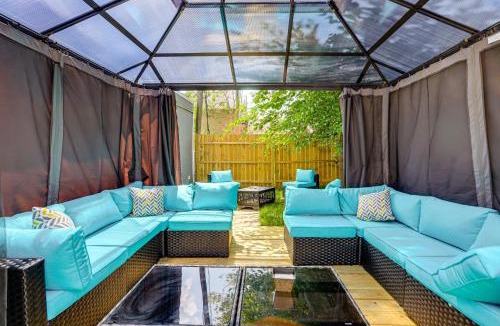 Downtown Toledo House | Group-Friendly Toledo Home for Zoo & Game Days