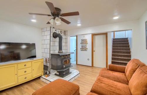 Circleville House | Group Getaway w/Mtn Views: Home in Circleville!